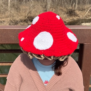 Mushie hat