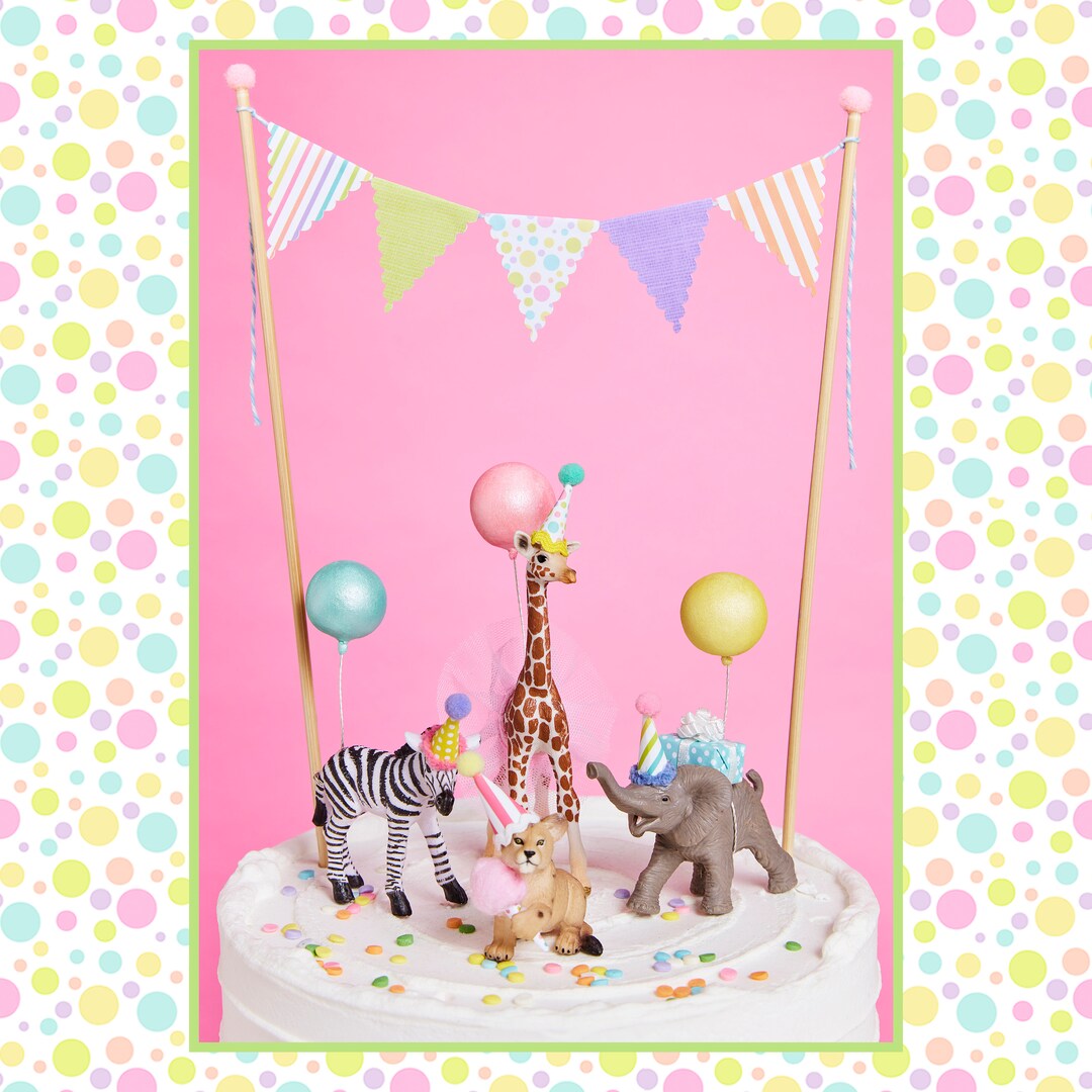 Party Animals / Safari Party Cake / Safari Animal Cake Toppers / Giraffe Cake Topper / Two Wild
