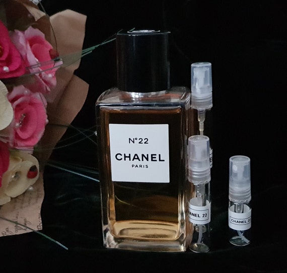 Samples from Flacon Chanels No. 22 Eau 