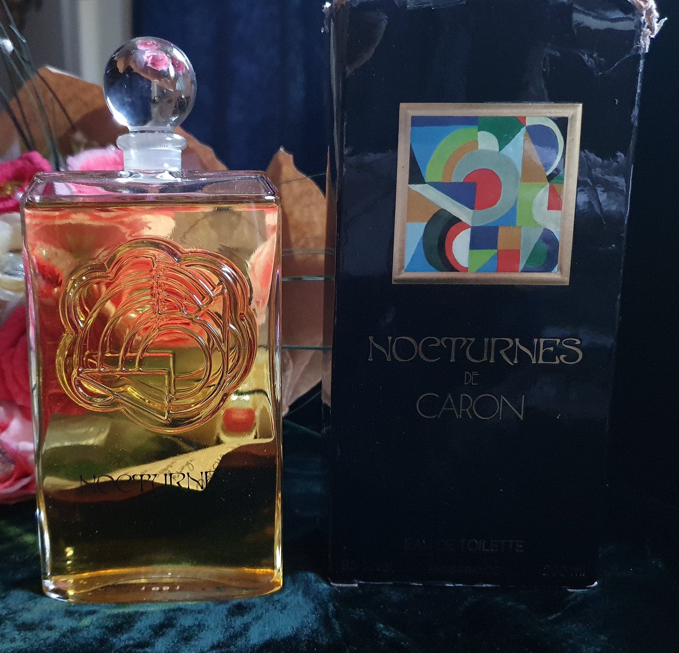 Nocturnes de Caron 香水 1981年製、廃盤貴重品 Nocturnes de Caron 香水 1981年製、廃盤貴重品 - メルカリ