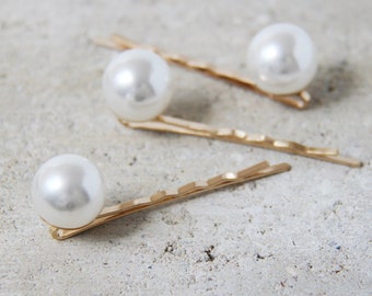 Statement Pearl Hair Slide