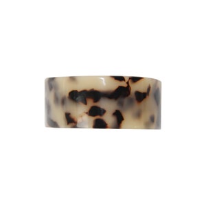 Light Tortoiseshell Ponytail Holder