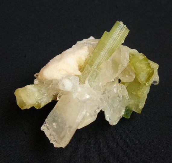 パキスタン、ギルギット・バルティスタン州チャプ産のアルバイト入り