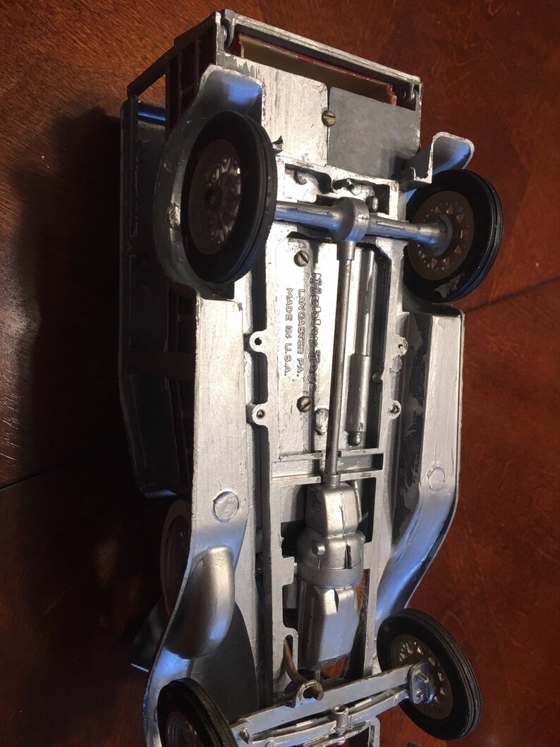 Hubley Metal Display Antique Car
