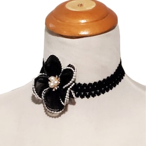 Black Color Choker with Flower, Necklace, Womens Accessory, Gothic Punk Jewelry