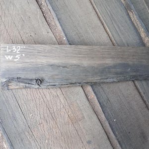 32 Inch Curved Live Edge Bog Oak Plank With Cracks Size L 32&#39;&#39; x W 5&#39;&#39; x T 1.6&#39;&#39; (800mm х 130mm x 40mm) Wall Shelf