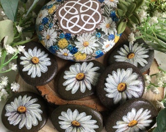 Pretty hand painted Daisy daisies pebble. Original hand painted flower stone rock pebble. Easter, Mother's Day, Christmas stocking gift