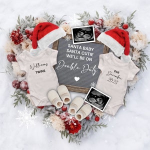 Anuncio de embarazo de Navidad de gemelos digital, tablero de cartas de embarazo de redes sociales de Santa Twins, plantilla editable de doble función de Santa Baby