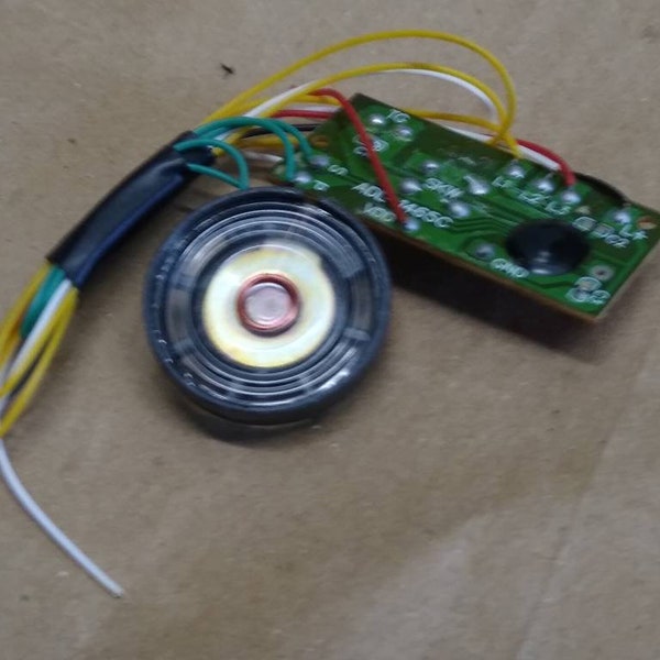 Chip de sonido de proyecto de sable de luz con placa de bricolaje de altavoz de .5w