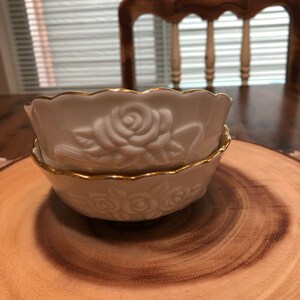 Pair of Lenox 4” all purpose bowls - Rosebud Collection