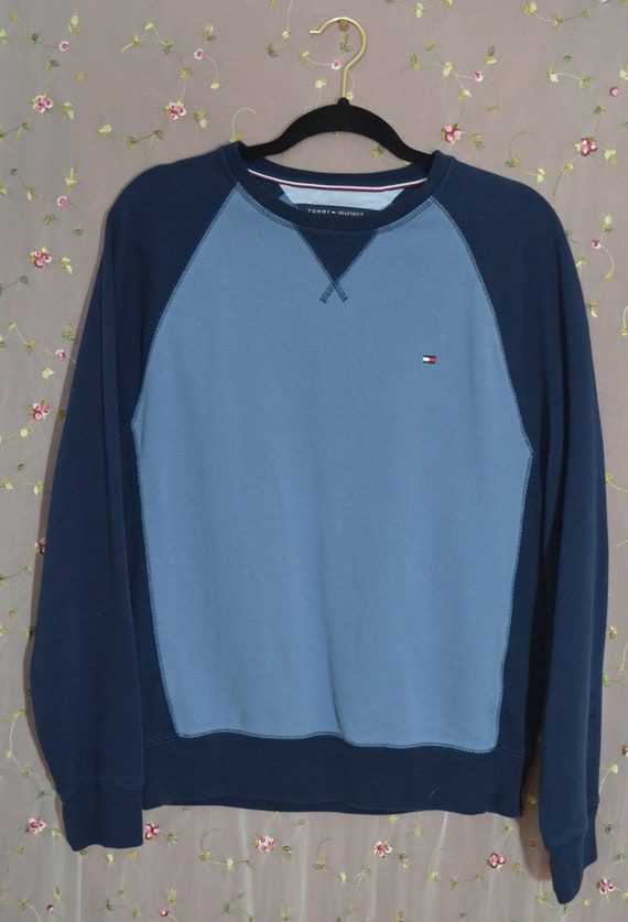 light blue tommy hilfiger sweatshirt