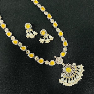 Oxidierte Silber Tribal Halskette: Gelber Kemp Stein & Perle Ethno Schmuck