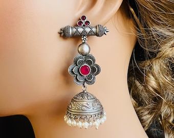 Brincos Jhumka de Prata Oxidada: Joias Tribais Indianas