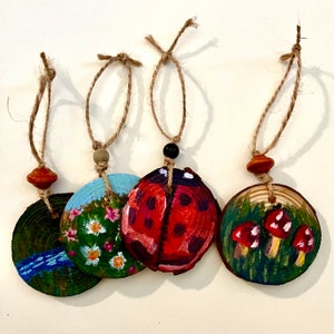 Garden theme hand painted ornaments set of 4, wood slice decor for room, wall, tree, gift for Christmas
