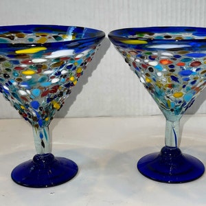 Martini glasses Pebbled Glasses ,Glasses, multicolored Hand blown Mexican Beautiful elegant Glass sturdy