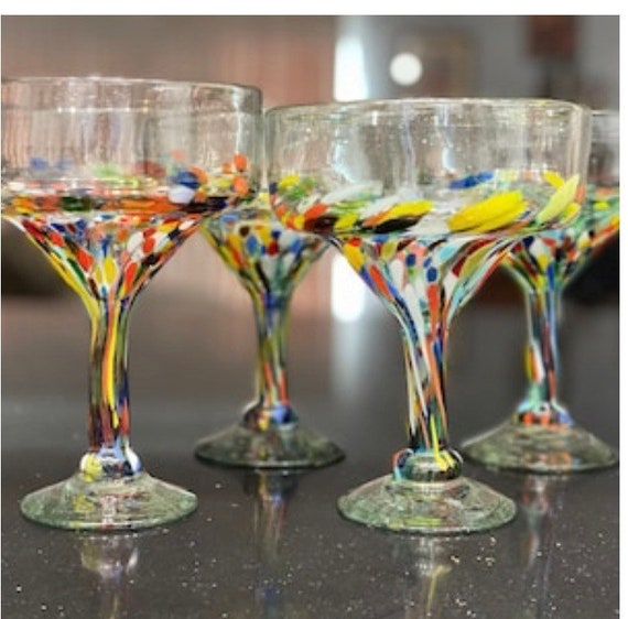 Mundgeblasene Konfetti Margarita Gläser: Elegante Stemware, 16 oz