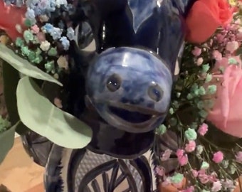Talavera Esel Blumentopf blau und weiß auf jeder Seite zwei Blumenkästen