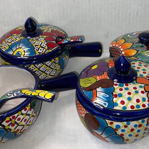 Salsa bowl Talavera  with a handle comes with ceramic spoon beautiful hand painted multicolored