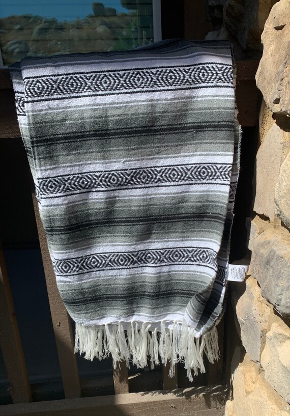Black aztec blanket hot sale