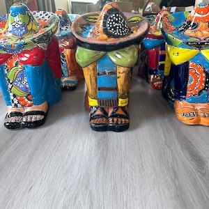 Talavera Panchito Statue Mexikanischer schlafender Mann sehr einzigartige schöne Farben extra Groß