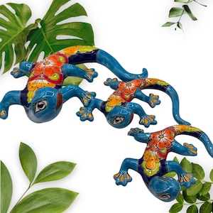 Talavera Salamander set of 2 size Large, medium Green multicolored can hang on the wall