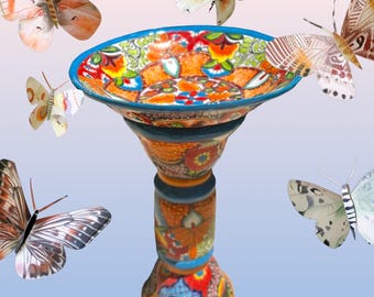 Banheira para pássaros Talavera Pedestal pintado à mão Azul turquesa e multicolorido.