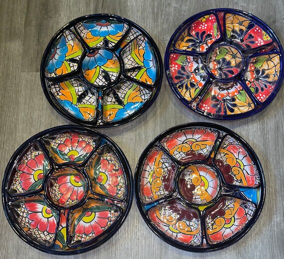 タラベラ前菜トレイ：メキシコの民芸品、チップ＆ディップ盛り合わせ