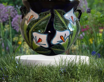 Planter Talavera cobalt blue with liles green with leaves.