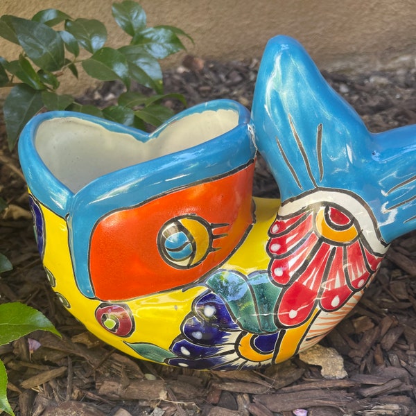 Talavera big mouth fish Planter so cut with alot personality love hand painted multicolored  beautiful vibrant colors 8”X 11”