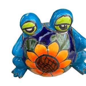 Frogs Rana Talavera small planter multicolored with flowers image 3