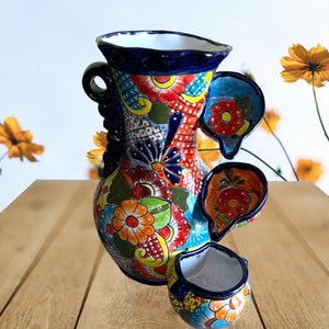 Talavera-waterfontein Coblat blauwe rand veelkleurige kleuren met rode vogel de hoogte 24"