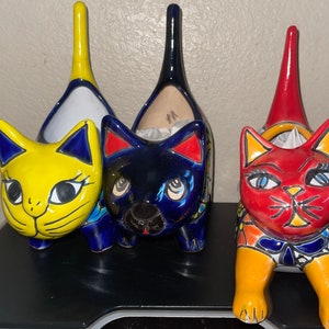 Planter Cat Talavera medium size floral painting , Hand made Mexican Pottery Cat lovers