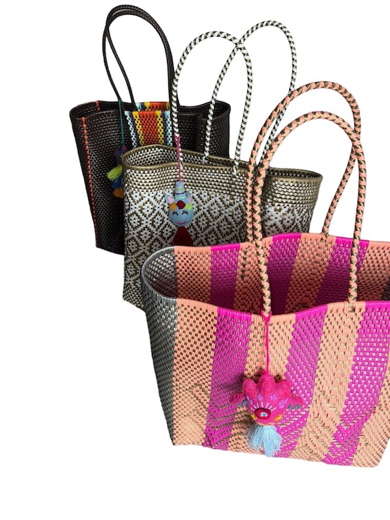 Mexican Plastic Totes Bag extra Large Mexican Basket Beach Bag Mexican Handwoven Market Bags Boho Recycled Plastic Unique Colorful Bag Etsy UK
