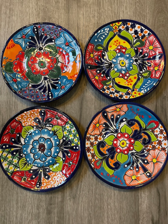 Teller-Set von 4 - 8 ”Taverabeschönes handgemaltes einzigartiges Design