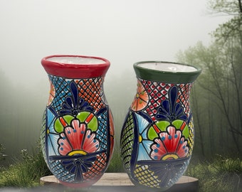Jarrón de Talavera pintado a mano: Pequeña decoración floral multicolor