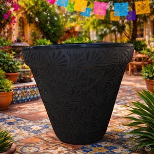 Blumentopf Schwarz mit schwarzen Wirbeln extra groß handgemacht 15X 17 Zoll