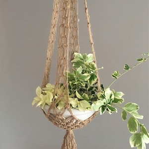 Vintage plant hanger, Macrame plant holder, jute pot holder, Boho home decor, Housewarming gift, Birthday gift idea, Mother gift