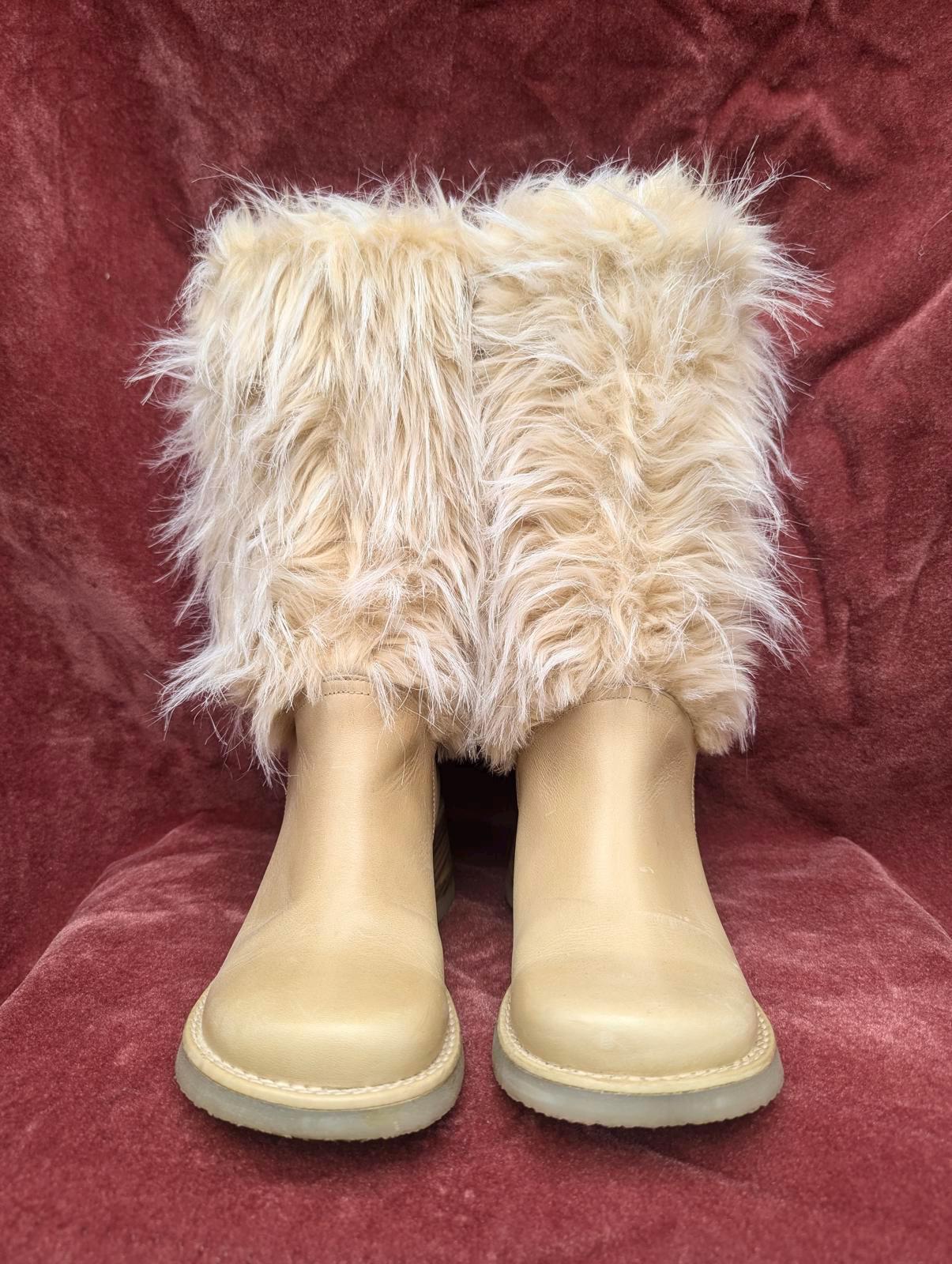Y2K Faux Fur Wedge Boots: Vintage Destroy Beige Winter Boots UK 4 