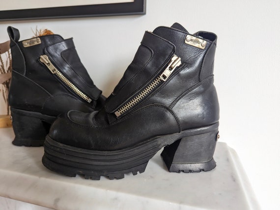 Vintage 90's Deadstock Destroy Platform Boots, UK… - image 2