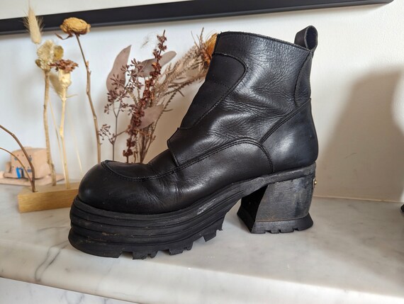 Vintage 90's Deadstock Destroy Platform Boots, UK… - image 8