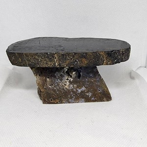 Oregon Maury Mountain moss agate and obsidian display stand!