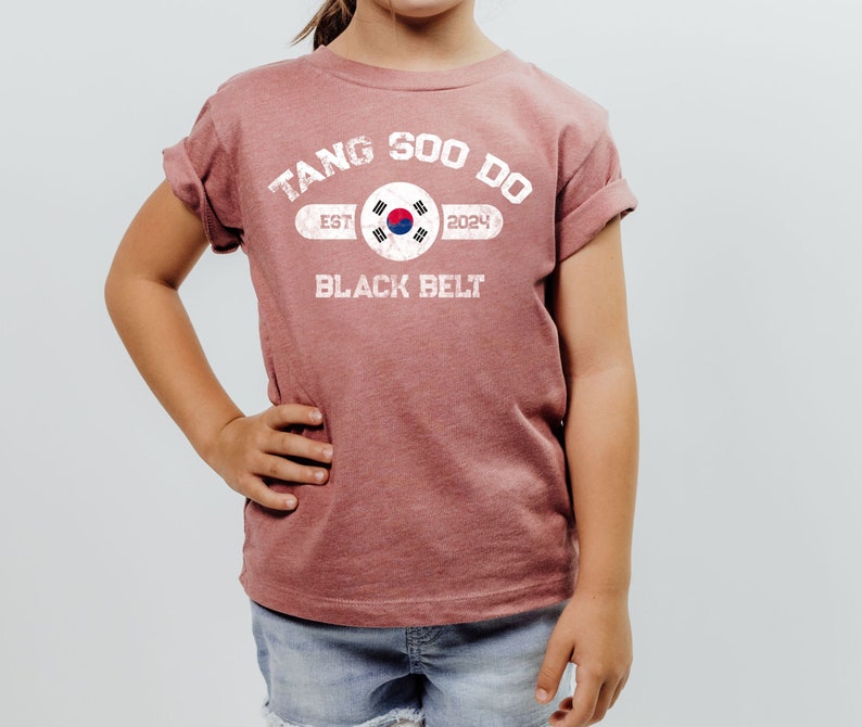 Kinder personalisierte Tang Soo Do Black Belt T-Shirt, individuelles Datum Kampfkunst T-Shirt für Kinder, Tang Soo Do Black Belt Geschenk Mauve