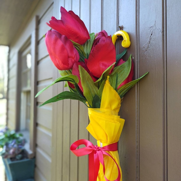 Yellow Umbrella, Red Tulip Bouquet Door Hanger, Spring Decoration, Mother's Day Gift,