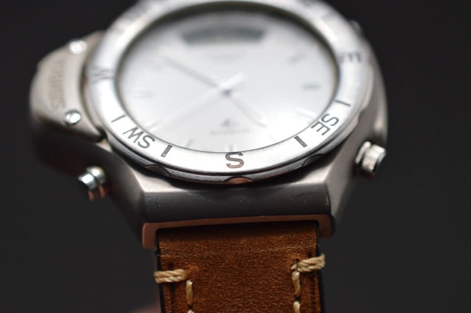 (新品電池/稼働 )CITIZEN ALTIMETER TITANIUM 腕時計 Citizen Titanium Worlds 1st Electronic Altimeter Watch C040 Ana