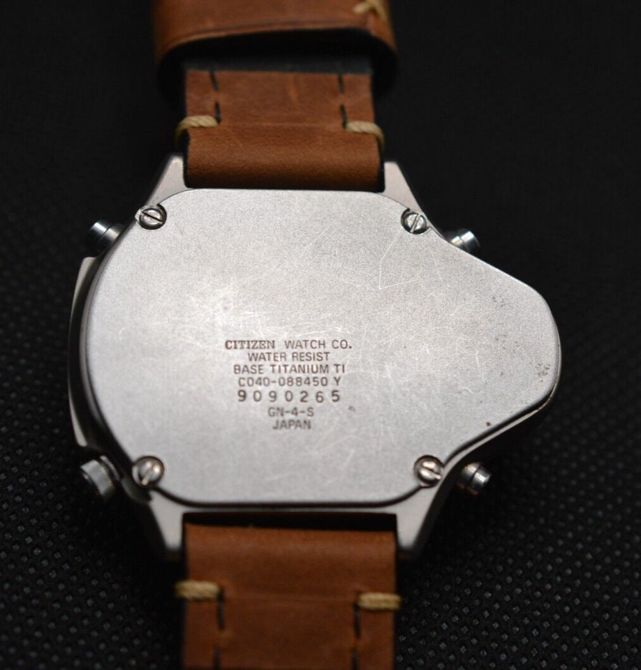 Citizen Titanium Worlds 1st Electronic Altimeter Watch C040 Ana