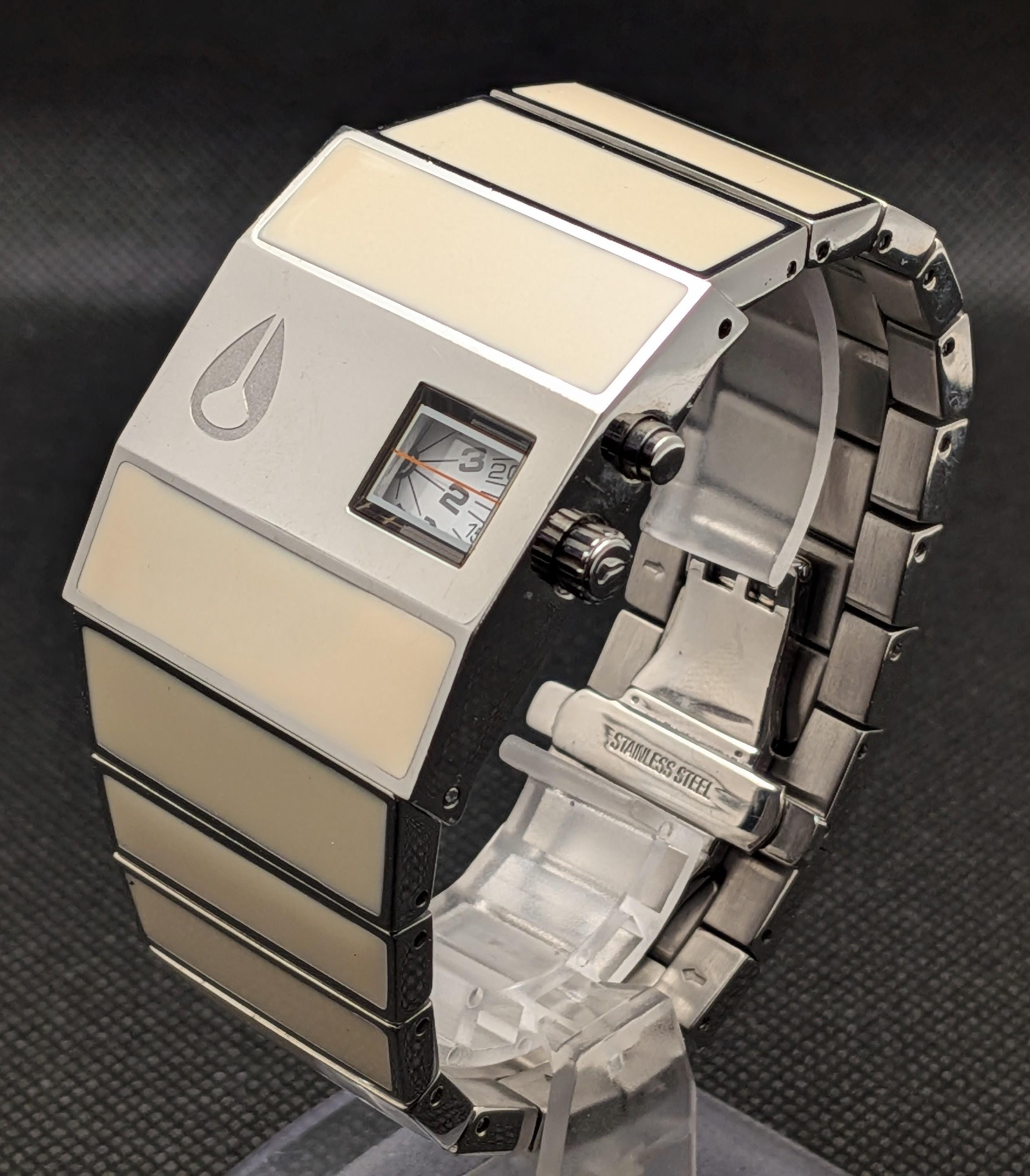 Nixon Rotolog Ivory Inlay Direct Time Technology Surf Skater