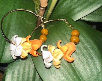 Puakenikeni Triple Flower & Wooden Bead Golden Hoop Earrings