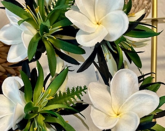 Weiße Plumeria Blumen Haarspange - Hula Hochzeit Accessoire