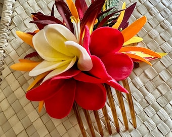 Echter französischer Haarkamm mit roten und weißen Plumeria - Hula Hochzeit Tahitian Hawaiianische Haarteil