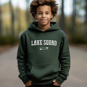 Lake Squad Kinder Hoodie | Lake Squad Jugend Pullover Hoodie | Camping Urlaub